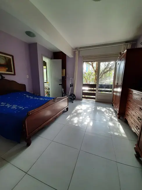 Foto 8 de Apartamento com 3 quartos à venda, 105m2 em Passo da Areia, Porto Alegre - RS