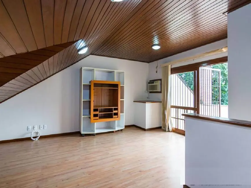 Foto 8 de Sobrado com 3 quartos à venda, 206m2 em Ipanema, Porto Alegre - RS