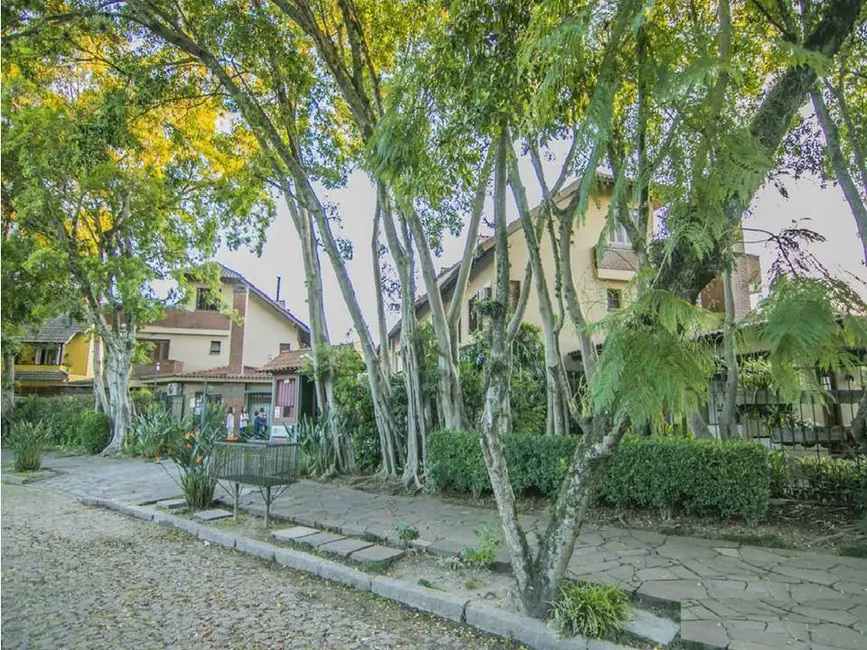 Foto 2 de Sobrado com 3 quartos à venda, 206m2 em Ipanema, Porto Alegre - RS