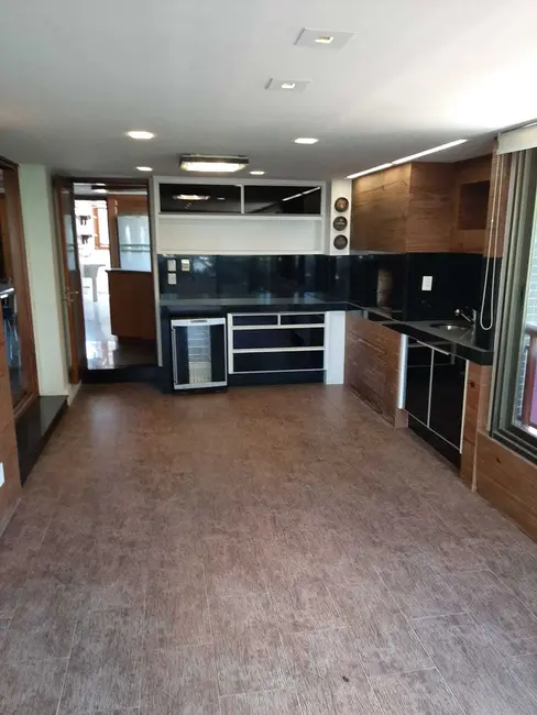 Foto 9 de Apartamento com 3 quartos à venda, 292m2 em Centro, Novo Hamburgo - RS