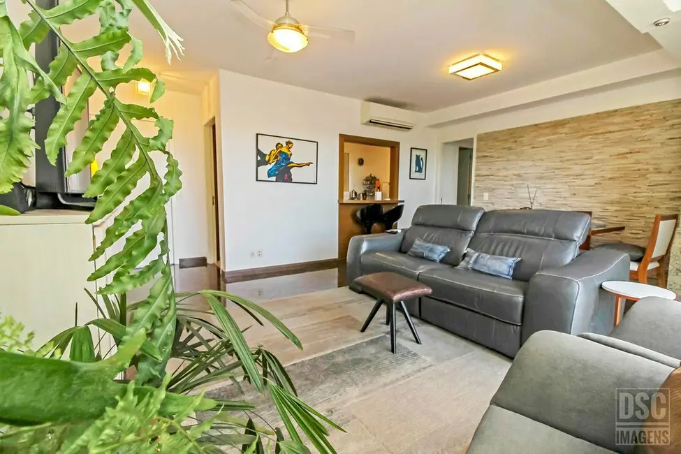 Apartamento com 3 quartos à venda, 94m2 em Jardim Europa, Porto Alegre - RS - imagem 6 Foto 6 de Apartamento com 3 quartos à venda, 94m2 em Jardim Europa, Porto Alegre - RS