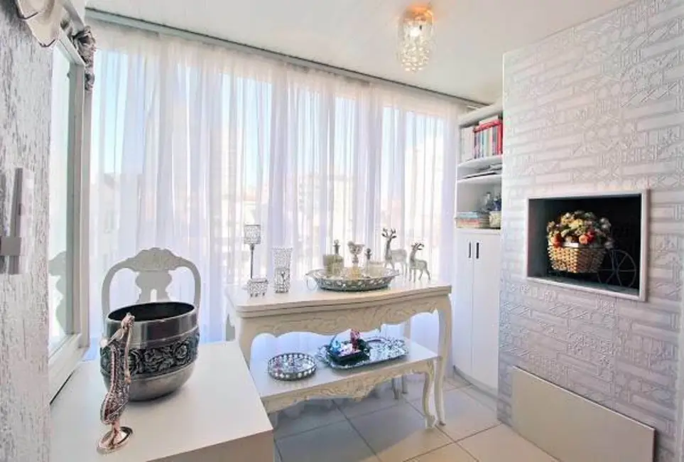 Foto 2 de Apartamento com 2 quartos à venda, 113m2 em Bela Vista, Porto Alegre - RS