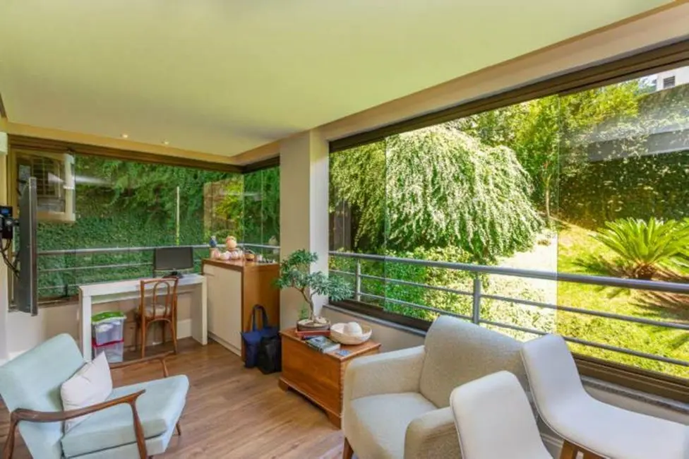 Apartamento com 3 quartos à venda, 125m2 em Menino Deus, Porto Alegre - RS - imagem 3 Foto 3 de Apartamento com 3 quartos à venda, 125m2 em Menino Deus, Porto Alegre - RS