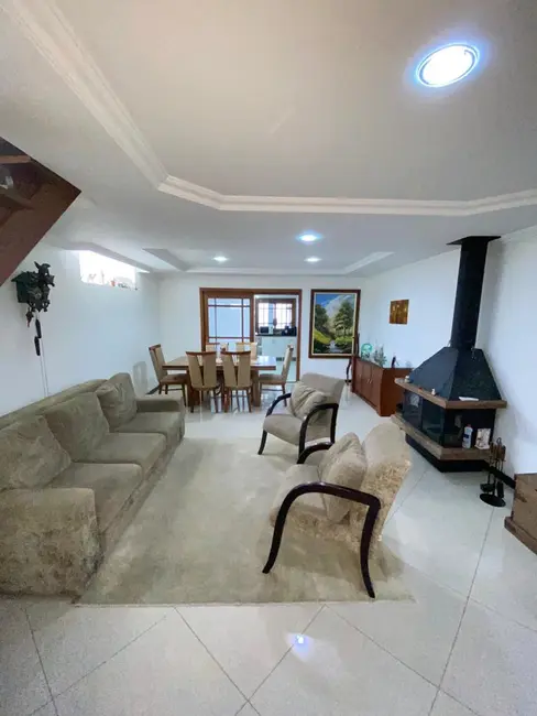 Casa com 2 quartos à venda, 170m2 em Sarandi, Porto Alegre - RS - imagem 5 Foto 5 de Casa com 2 quartos à venda, 170m2 em Sarandi, Porto Alegre - RS