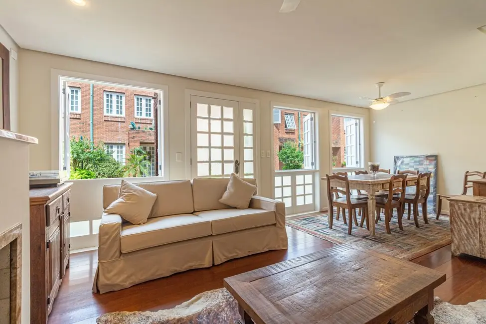 Foto 8 de Casa de Condomínio com 2 quartos à venda, 193m2 em Chácara das Pedras, Porto Alegre - RS