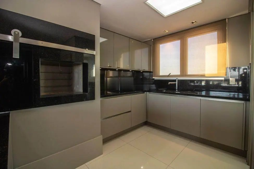 Apartamento com 3 quartos à venda, 112m2 em Petrópolis, Porto Alegre - RS - imagem 7 Foto 7 de Apartamento com 3 quartos à venda, 112m2 em Petrópolis, Porto Alegre - RS