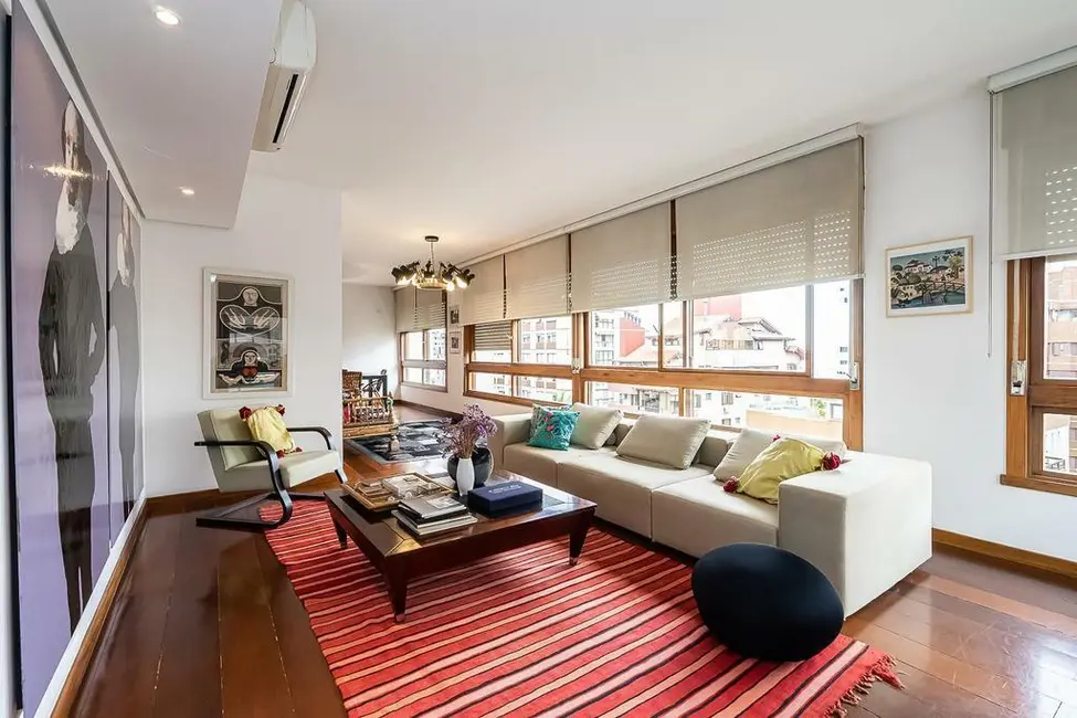 Foto 2 de Apartamento com 3 quartos à venda, 347m2 em Rio Branco, Porto Alegre - RS