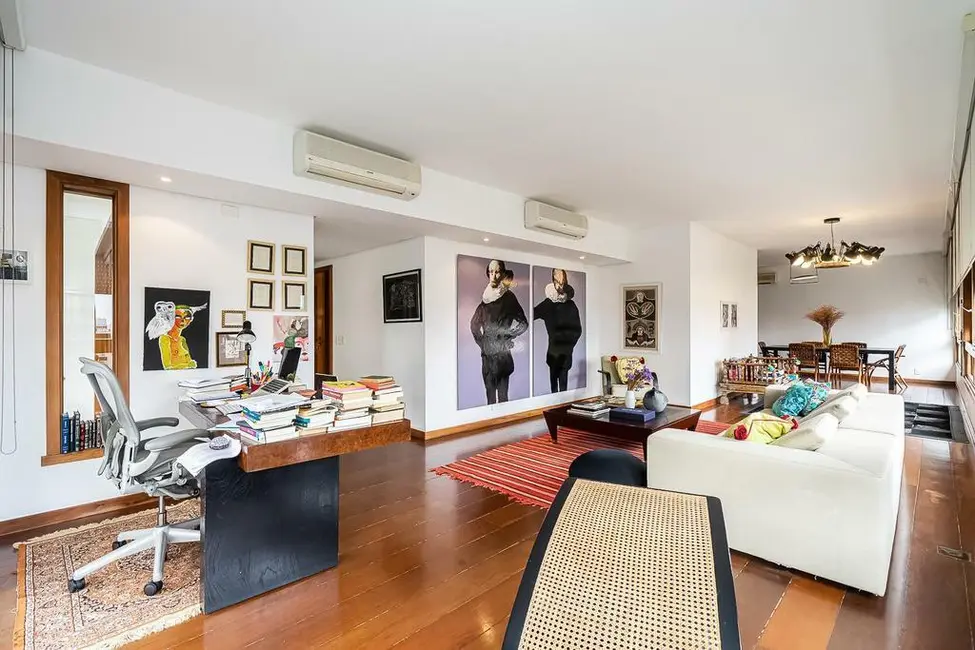 Foto 5 de Apartamento com 3 quartos à venda, 347m2 em Rio Branco, Porto Alegre - RS