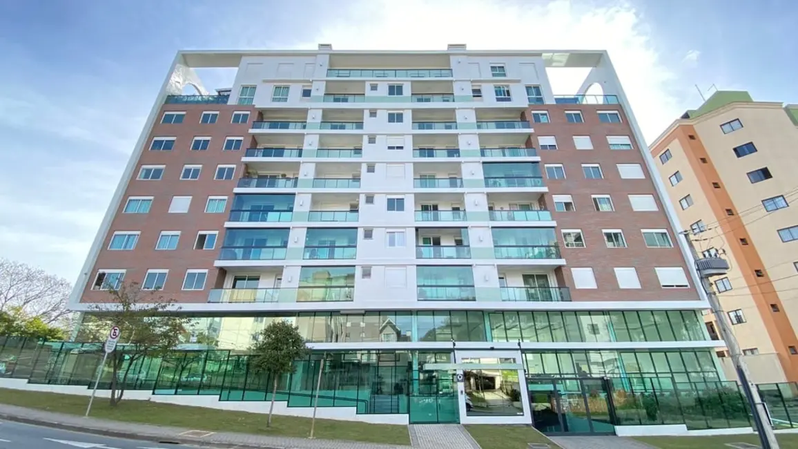 Cobertura com 3 quartos à venda, 120m2 em Curitiba - PR - imagem 4 Foto 4 de Cobertura com 3 quartos à venda, 120m2 em Curitiba - PR