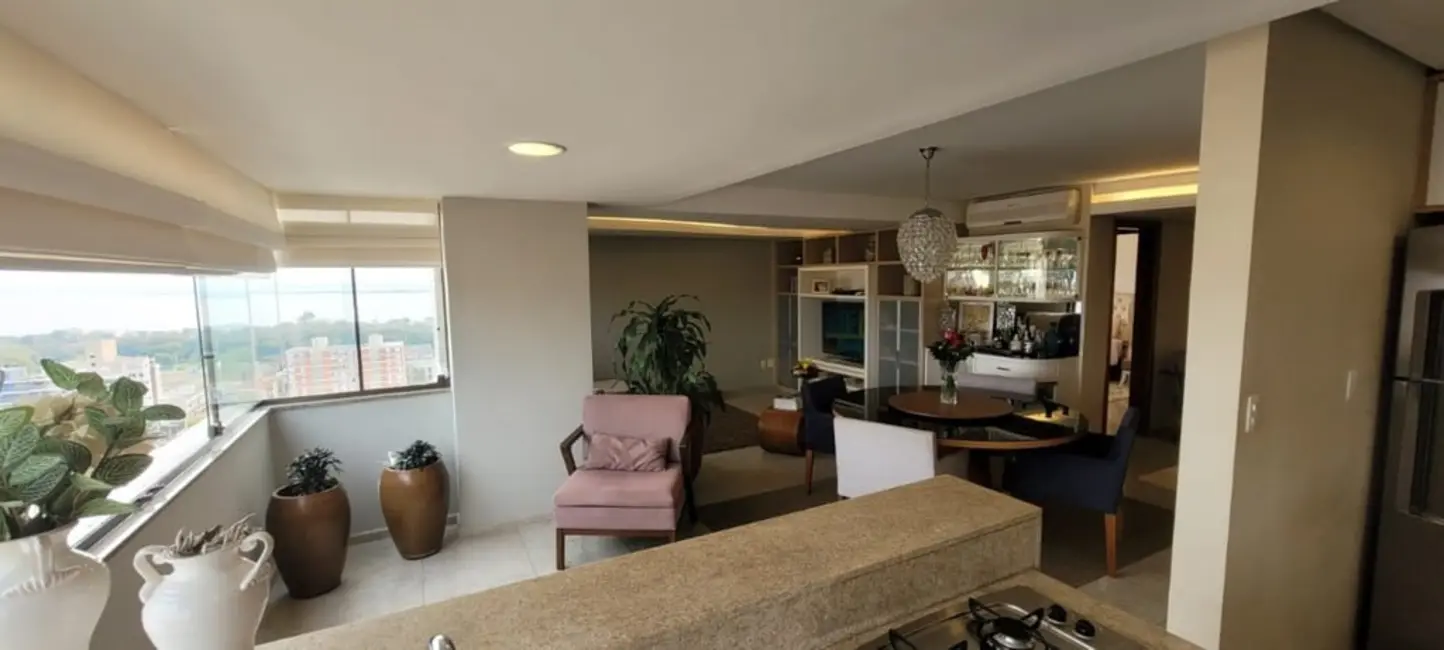 Foto 2 de Apartamento com 3 quartos à venda, 206m2 em Menino Deus, Porto Alegre - RS