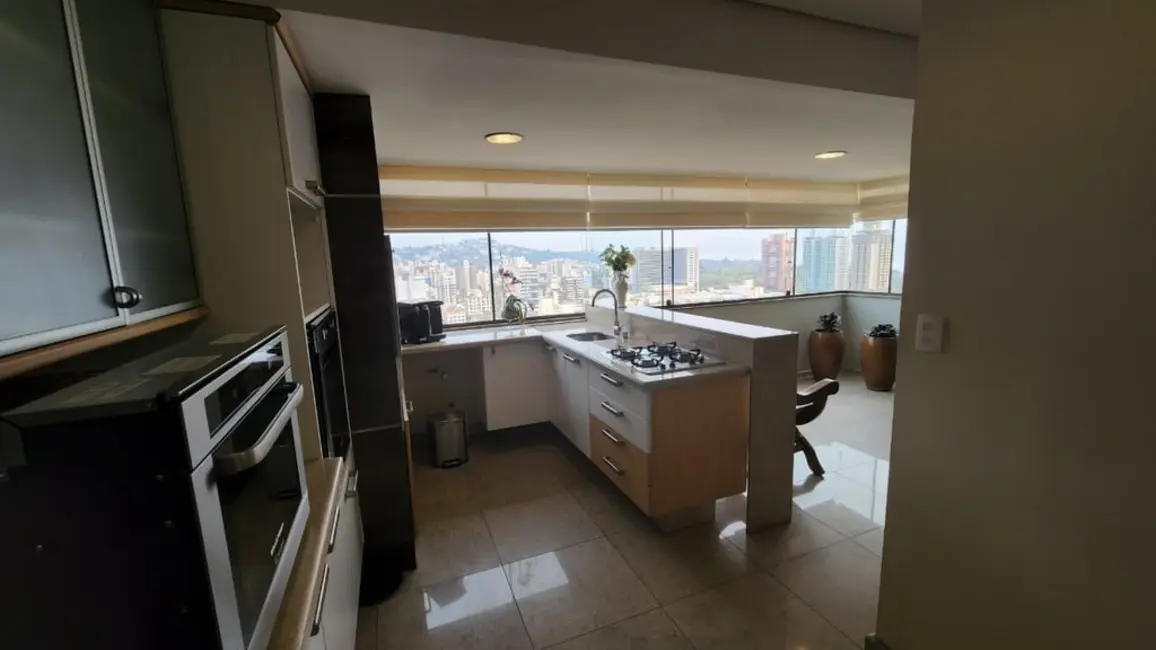 Foto 9 de Apartamento com 3 quartos à venda, 206m2 em Menino Deus, Porto Alegre - RS