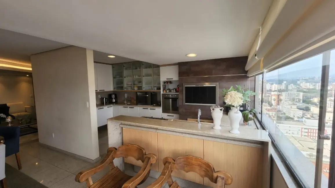 Foto 6 de Apartamento com 3 quartos à venda, 206m2 em Menino Deus, Porto Alegre - RS