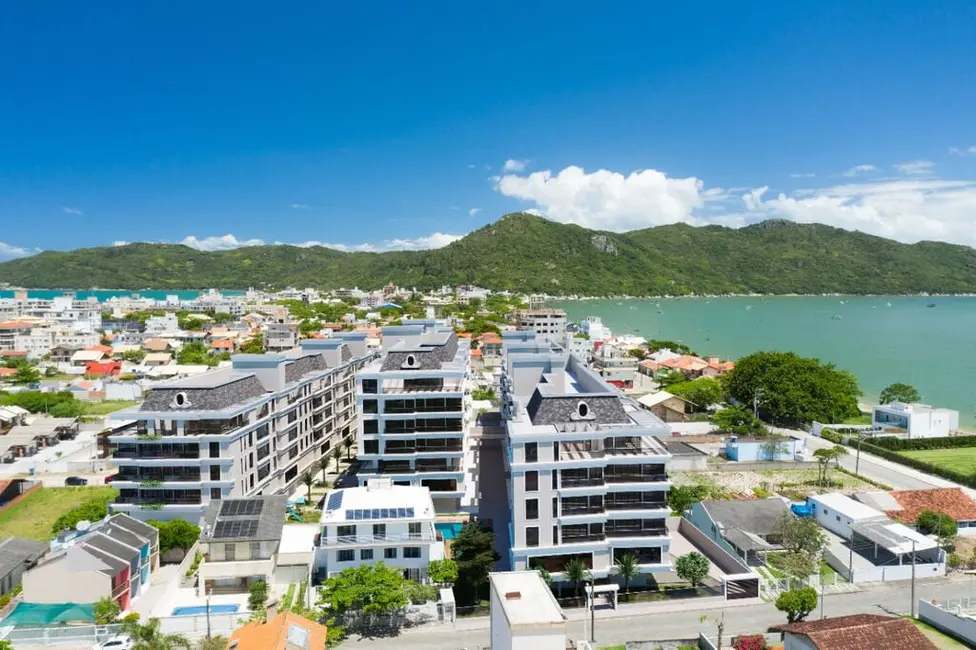 Foto 1 de Apartamento com 3 quartos à venda, 80m2 em Bombinhas - SC