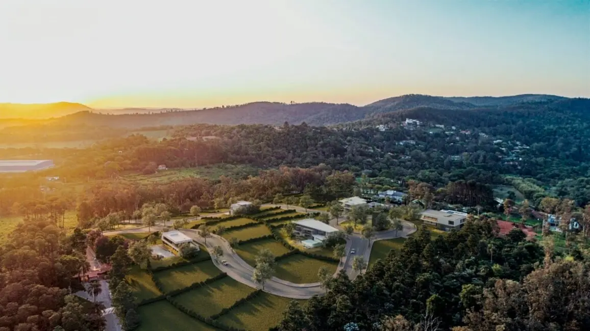 Foto 1 de Terreno / Lote à venda, 1052m2 em Mato Dentro, Atibaia - SP
