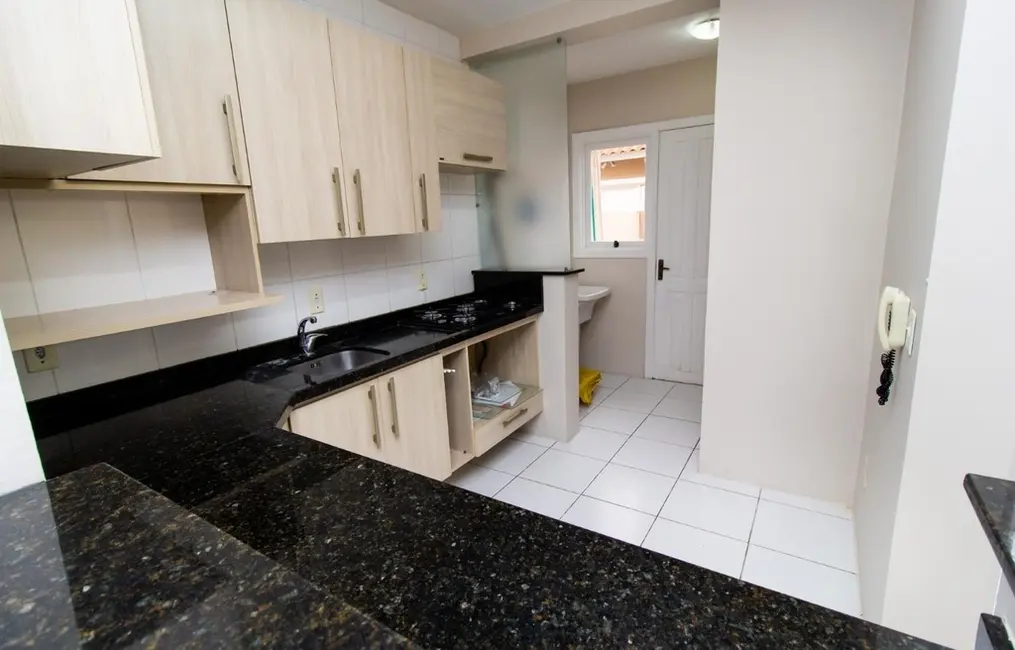 Foto 3 de Casa de Condomínio com 2 quartos à venda, 83m2 em Cachoeirinha - RS