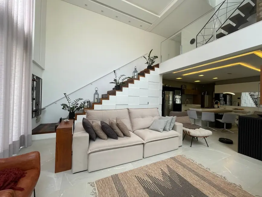 Foto 5 de Casa com 3 quartos à venda, 267m2 em Campeche, Florianopolis - SC