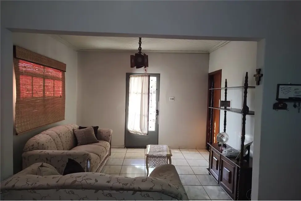 Foto 9 de Casa com 3 quartos à venda, 150m2 em Nogueira, Barretos - SP