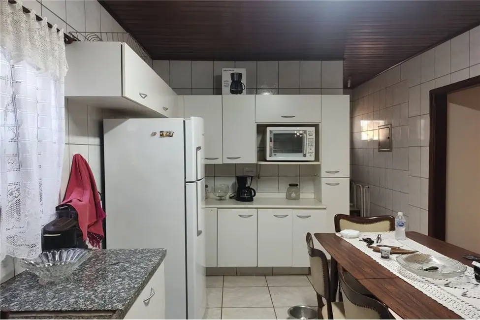 Foto 4 de Casa com 3 quartos à venda, 150m2 em Nogueira, Barretos - SP