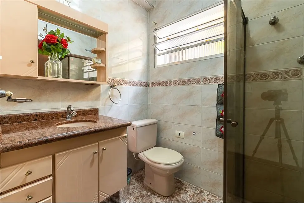 Casa com 2 quartos à venda, 116m2 em Penha de França, São Paulo - SP - imagem 3 Foto 3 de Casa com 2 quartos à venda, 116m2 em Penha de França, São Paulo - SP