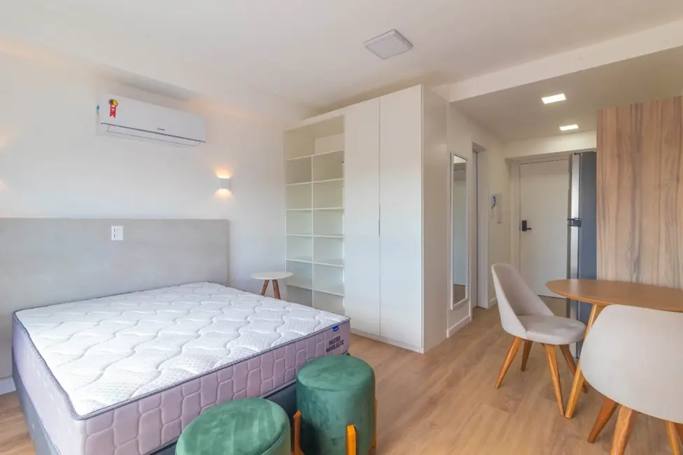 Foto 1 de Apartamento com 1 quarto à venda, 27m2 em Partenon, Porto Alegre - RS