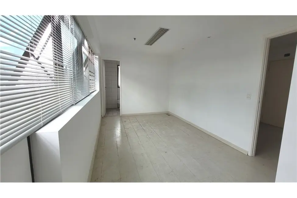 Loja à venda, 30m2 em Vila Mariana, São Paulo - SP - imagem 6 Foto 6 de Loja à venda, 30m2 em Vila Mariana, São Paulo - SP