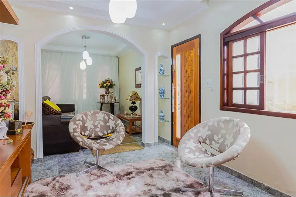 Foto 7 de Casa com 3 quartos à venda, 190m2 em Vila Paranaguá, São Paulo - SP