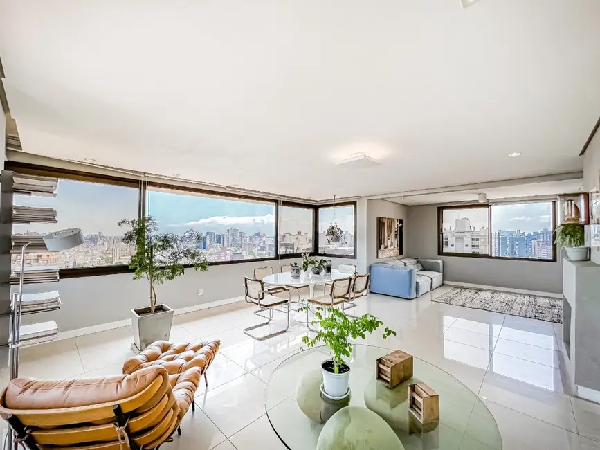 Apartamento com 3 quartos à venda, 168m2 em Rio Branco, Porto Alegre - RS - imagem 7 Foto 7 de Apartamento com 3 quartos à venda, 168m2 em Rio Branco, Porto Alegre - RS