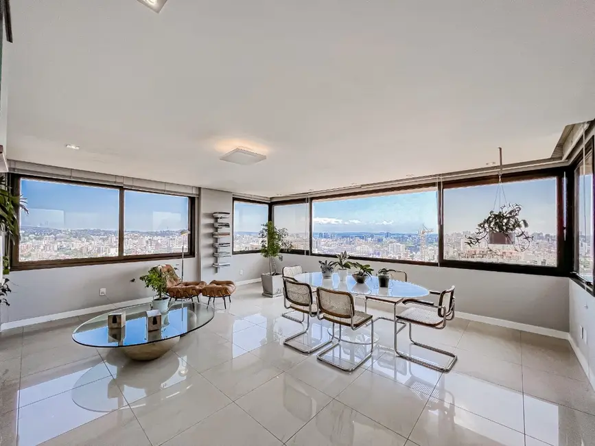 Apartamento com 3 quartos à venda, 168m2 em Rio Branco, Porto Alegre - RS - imagem 1 Foto 1 de Apartamento com 3 quartos à venda, 168m2 em Rio Branco, Porto Alegre - RS