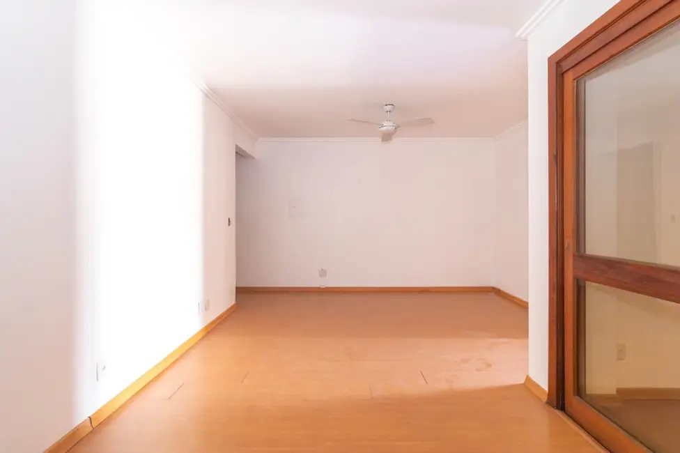 Apartamento com 3 quartos à venda, 162m2 em Bela Vista, Porto Alegre - RS - imagem 4 Foto 4 de Apartamento com 3 quartos à venda, 162m2 em Bela Vista, Porto Alegre - RS