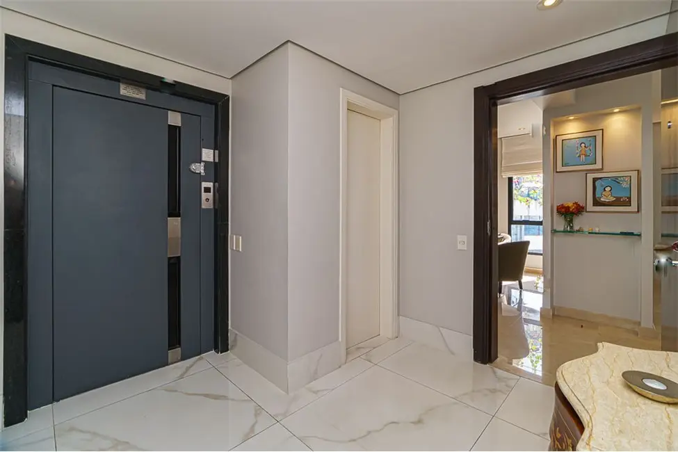 Foto 2 de Apartamento com 3 quartos à venda, 257m2 em Jardim Vitória Régia, São Paulo - SP