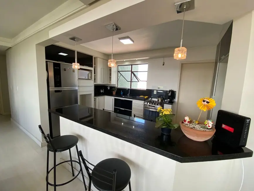 Apartamento com 3 quartos à venda, 118m2 em Centro, Canoas - RS - imagem 6 Foto 6 de Apartamento com 3 quartos à venda, 118m2 em Centro, Canoas - RS