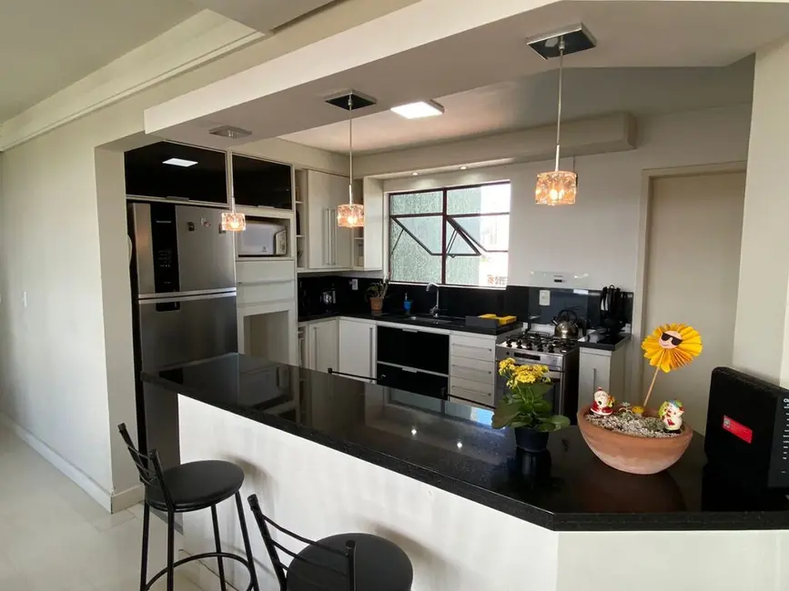 Apartamento com 3 quartos à venda, 118m2 em Centro, Canoas - RS - imagem 7 Foto 7 de Apartamento com 3 quartos à venda, 118m2 em Centro, Canoas - RS