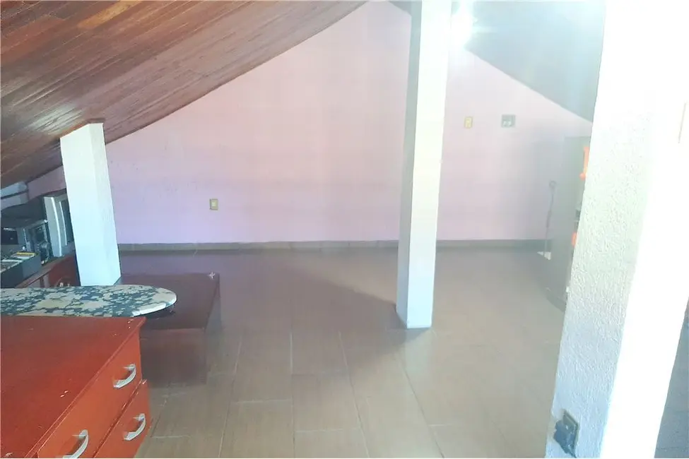 Casa com 3 quartos à venda, 179m2 em Vila Nova, Cubatao - SP - imagem 6 Foto 6 de Casa com 3 quartos à venda, 179m2 em Vila Nova, Cubatao - SP
