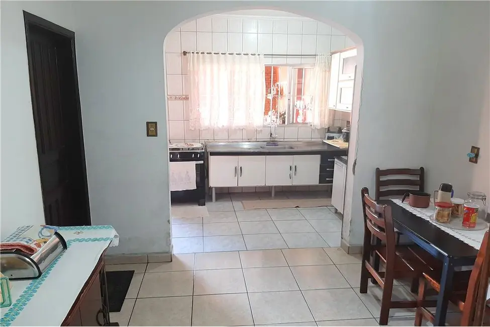 Casa com 3 quartos à venda, 179m2 em Vila Nova, Cubatao - SP - imagem 9 Foto 9 de Casa com 3 quartos à venda, 179m2 em Vila Nova, Cubatao - SP