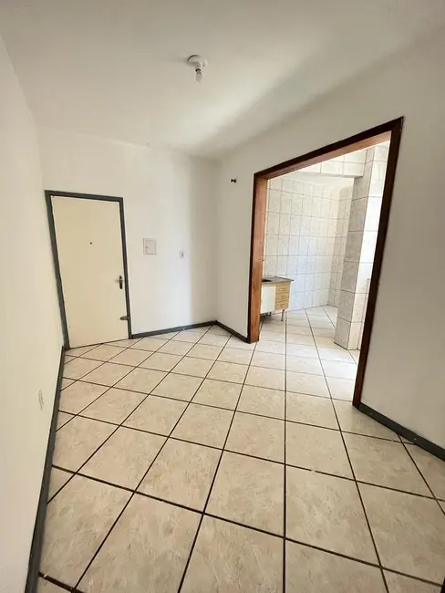 Foto 2 de Apartamento com 3 quartos à venda, 87m2 em Navegantes, Porto Alegre - RS