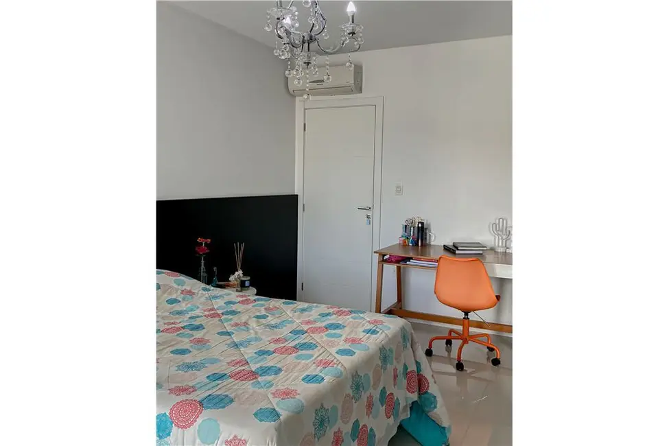 Casa com 4 quartos à venda, 284m2 em Centro, Balneario Camboriu - SC - imagem 4 Foto 4 de Casa com 4 quartos à venda, 284m2 em Centro, Balneario Camboriu - SC