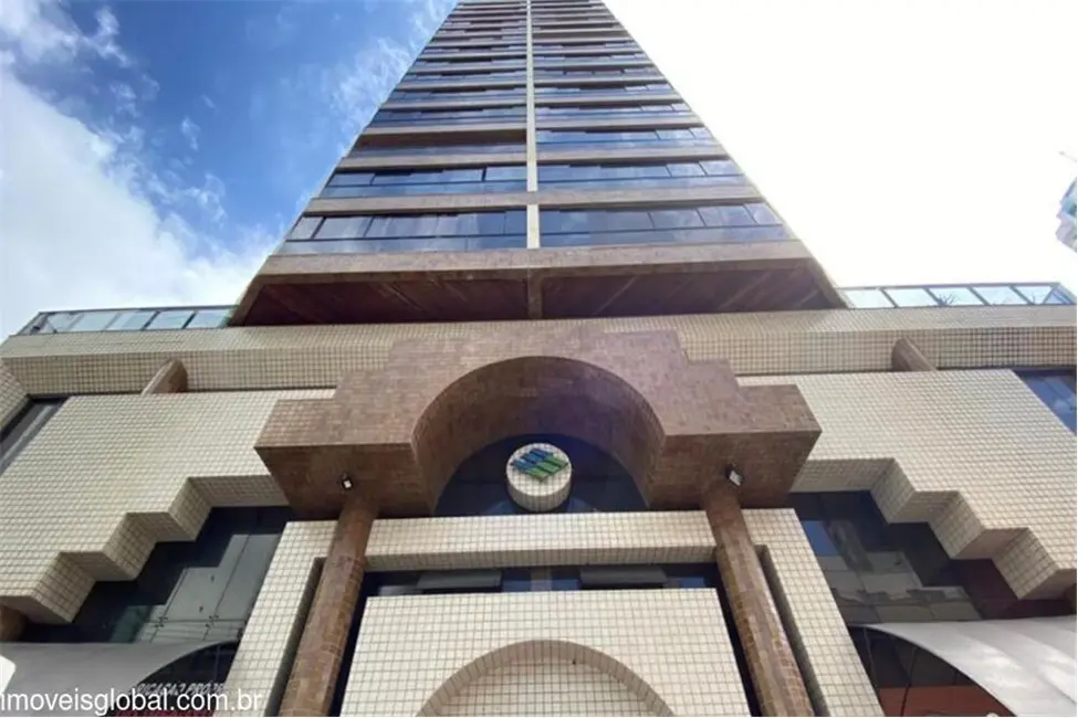 Apartamento à venda, 183m2 em Centro, Balneario Camboriu - SC - imagem 1 Foto 1 de Apartamento à venda, 183m2 em Centro, Balneario Camboriu - SC