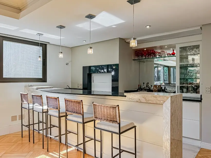 Foto 7 de Apartamento com 3 quartos à venda, 243m2 em Rio Branco, Porto Alegre - RS