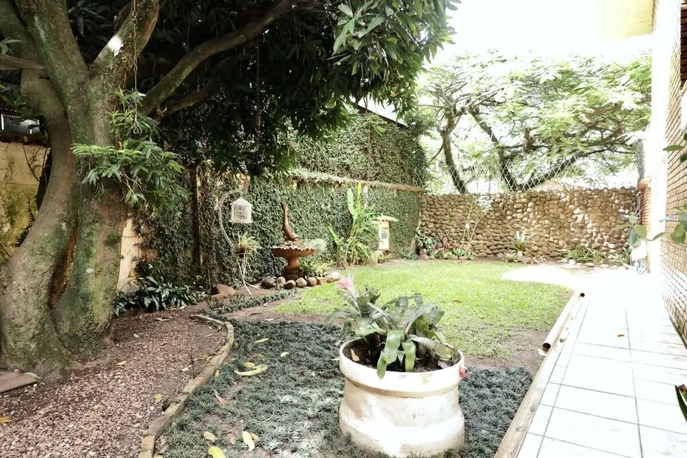 Foto 4 de Casa com 3 quartos à venda, 459m2 em Cristal, Porto Alegre - RS