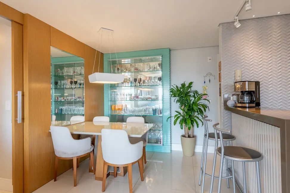 Foto 6 de Apartamento com 2 quartos à venda, 76m2 em Petrópolis, Porto Alegre - RS