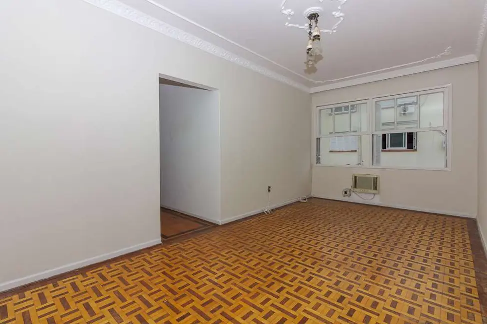 Apartamento com 3 quartos à venda, 99m2 em Menino Deus, Porto Alegre - RS - imagem 4 Foto 4 de Apartamento com 3 quartos à venda, 99m2 em Menino Deus, Porto Alegre - RS