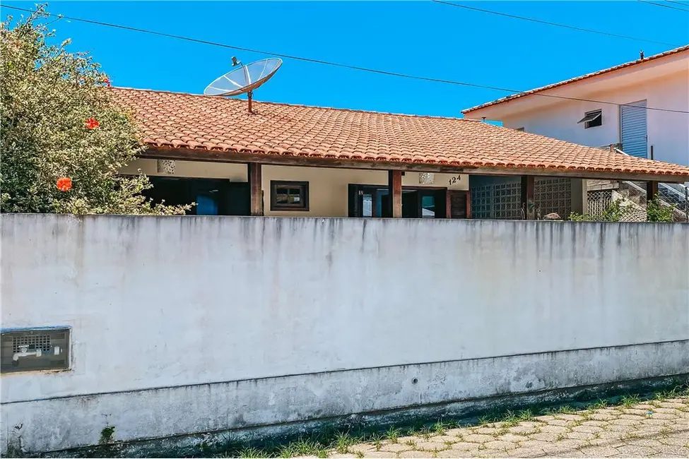 Casa com 2 quartos à venda, 200m2 em Bombinhas - SC - imagem 9 Foto 9 de Casa com 2 quartos à venda, 200m2 em Bombinhas - SC
