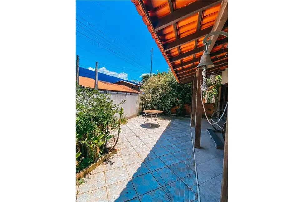 Foto 2 de Casa com 2 quartos à venda, 200m2 em Bombinhas - SC