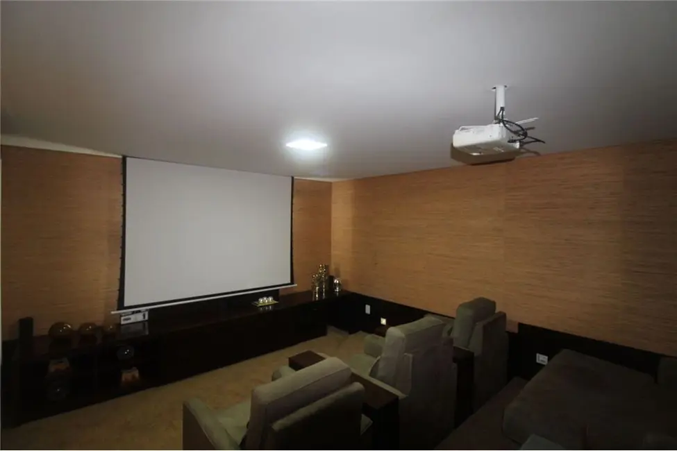 Casa com 8 quartos à venda, 1362m2 em Chácaras Alpina, Valinhos - SP - imagem 5 Foto 5 de Casa com 8 quartos à venda, 1362m2 em Chácaras Alpina, Valinhos - SP