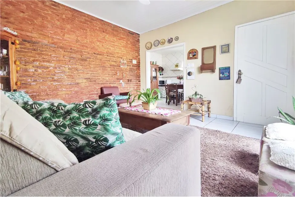 Casa com 2 quartos à venda, 121m2 em Partenon, Porto Alegre - RS - imagem 3 Foto 3 de Casa com 2 quartos à venda, 121m2 em Partenon, Porto Alegre - RS