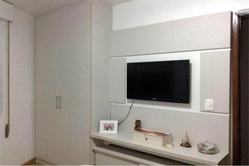 Foto 5 de Apartamento com 2 quartos à venda, 63m2 em Medianeira, Porto Alegre - RS