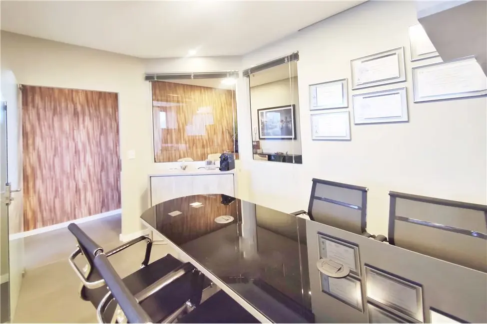 Foto 4 de Sala Comercial à venda, 36m2 em Jardim Botânico, Porto Alegre - RS