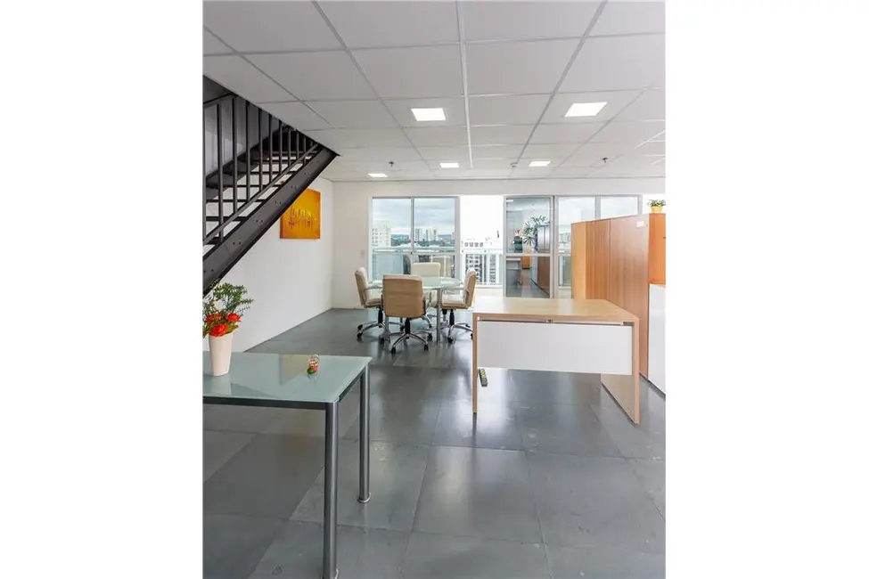 Sala Comercial à venda, 149m2 em Chácara Santo Antônio (Zona Sul), São Paulo - SP - imagem 8 Foto 8 de Sala Comercial à venda, 149m2 em Chácara Santo Antônio (Zona Sul), São Paulo - SP