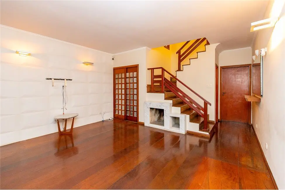 Casa com 2 quartos à venda, 136m2 em Jardim Aeroporto, São Paulo - SP - imagem 4 Foto 4 de Casa com 2 quartos à venda, 136m2 em Jardim Aeroporto, São Paulo - SP