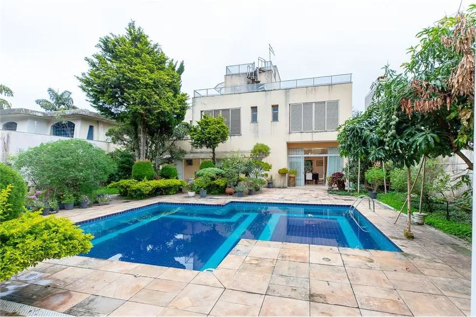 Casa com 4 quartos à venda, 638m2 em Planalto Paulista, São Paulo - SP - imagem 1 Foto 1 de Casa com 4 quartos à venda, 638m2 em Planalto Paulista, São Paulo - SP